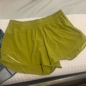 Lululemon Hotty Hot Low-Rise Lined Short 4” Women’s, chartreuse yellow